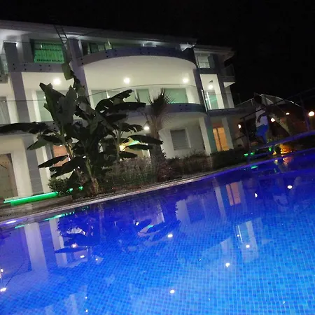 Yalcin Vila Kusadası