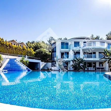 Yalcin * Kusadasi