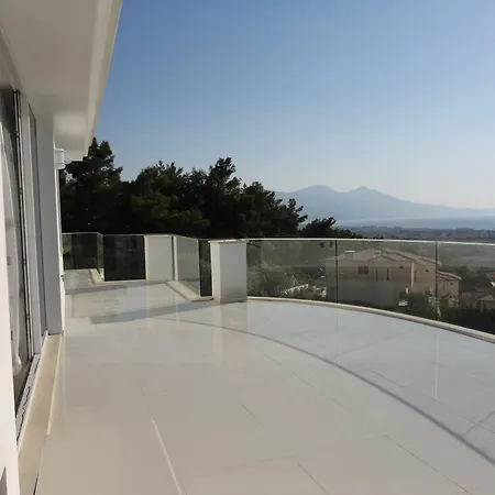 Yalcin Villa *