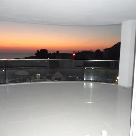 Yalcin Villa *